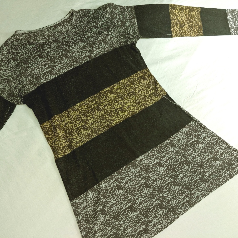 GO Couture Long-Sleeve Print Top